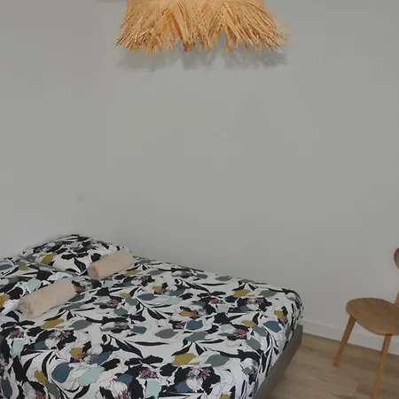 285 - De La Rue Du Chateau * Aizenay