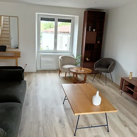 285 - De La Rue Du Chateau Ferienhaus