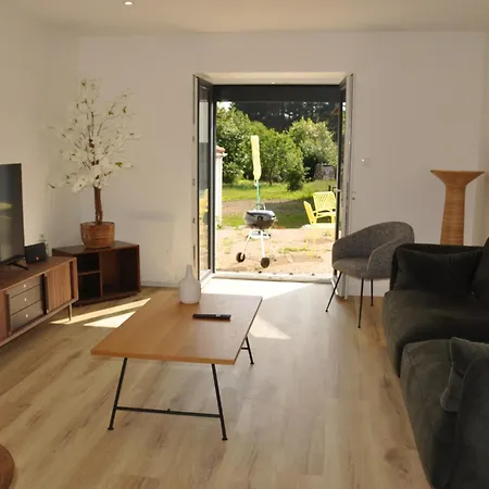 285 - De La Rue Du Chateau * Aizenay