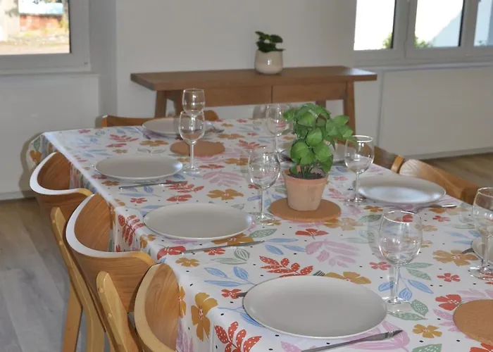 285 - De La Rue Du Chateau 펜션 *