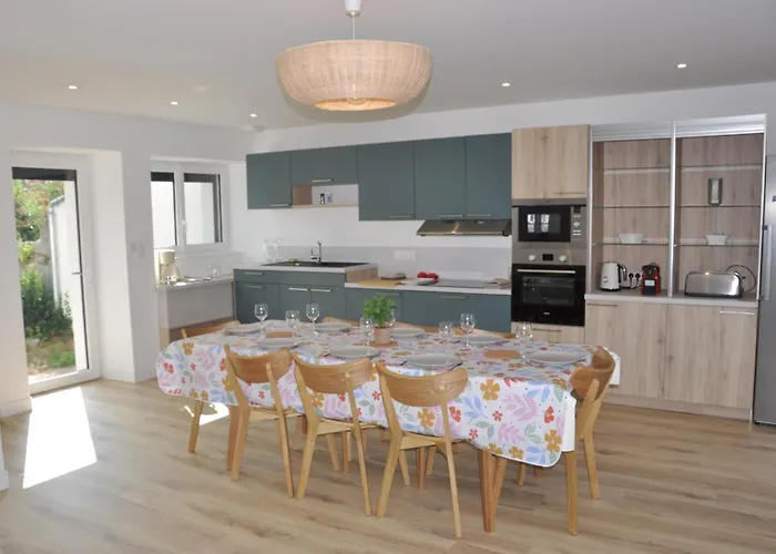 285 - De La Rue Du Chateau